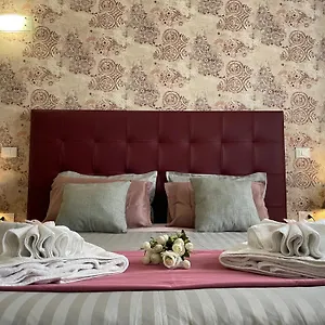 https://porta-alla-croce.it-tuscanyhotel.com